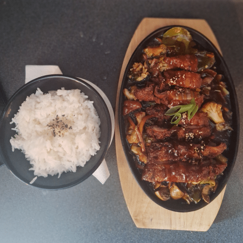 Gebakken eend met rijst (crispy duck)