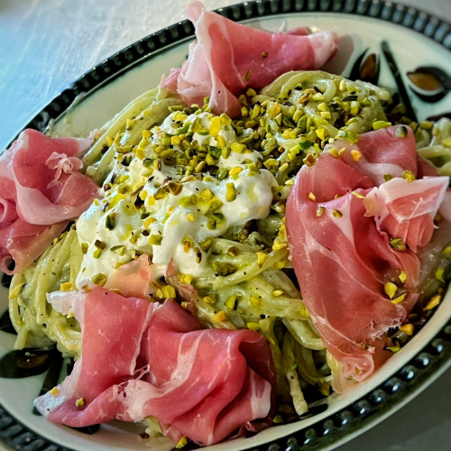 Spaghetti au pesto de pistache et San Daniele
