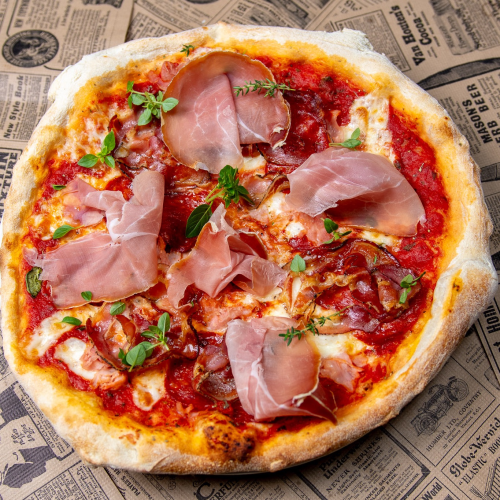 Pizza bressaola delicious