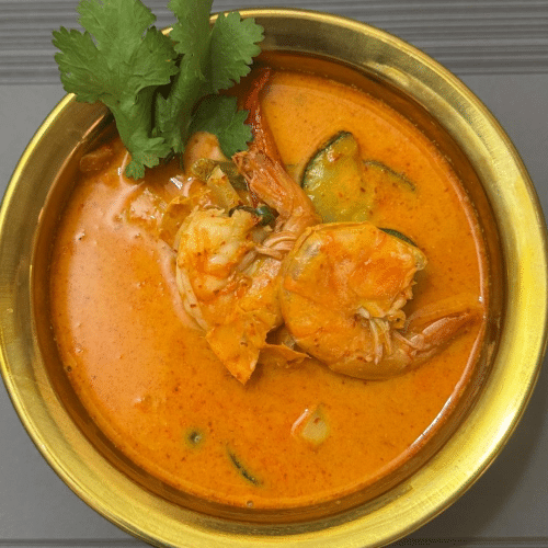 Red curry scampi (rice/naan)