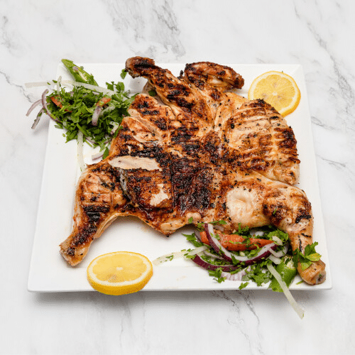 Poulet grillé entier mariné
