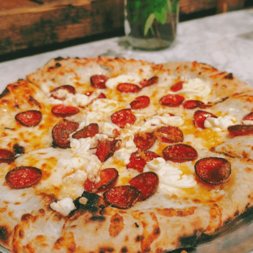 Pizza salami greece small