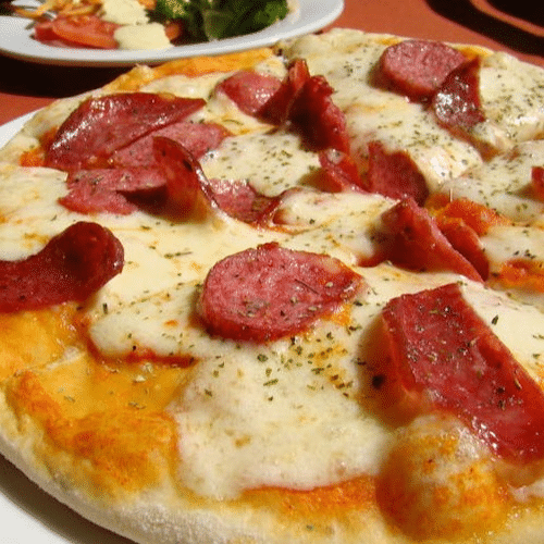 Pizza salami small