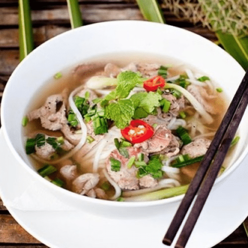 Rundvlees noedels soep