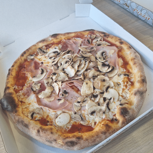 Pizza regina