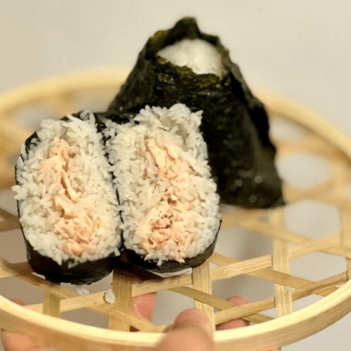 Tuna Onigiri (Hot)