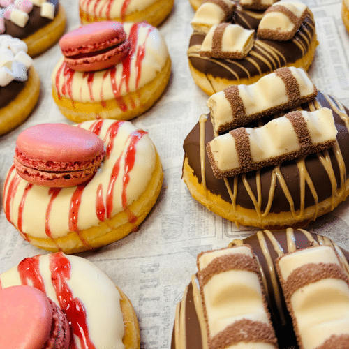 Box 6 donuts (Surprise)