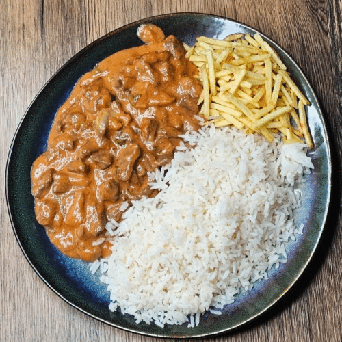 Braziliaanse stroganoff met rundvlees