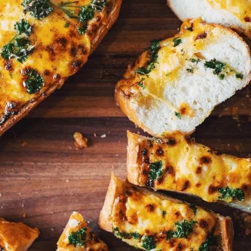 Pain à l ail , cheddar gratiné ( 5 pièces )