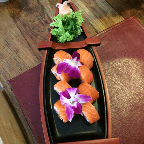 Sushi delight special roll