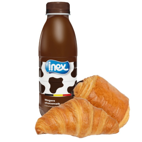 Ontbijtset viennoiserie en chocomelk