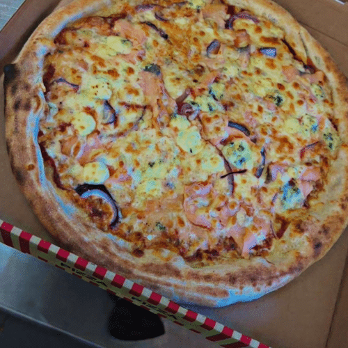 Pizza salmone