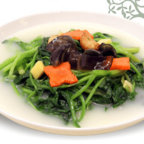 Spinaziesoep met duizendjarig ei