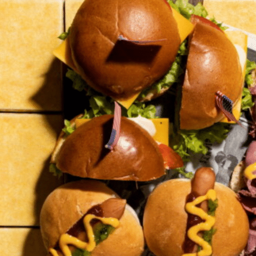 Mix mini burger and hot dog