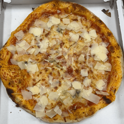 Pizza 4 formaggi
