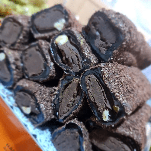 8 turks fruit met chocolade en hazelnoten-kakaolu brownı