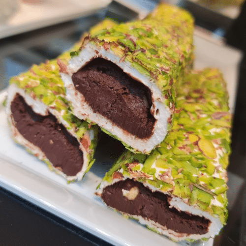 Lux Turks fruit met pistachebrownie