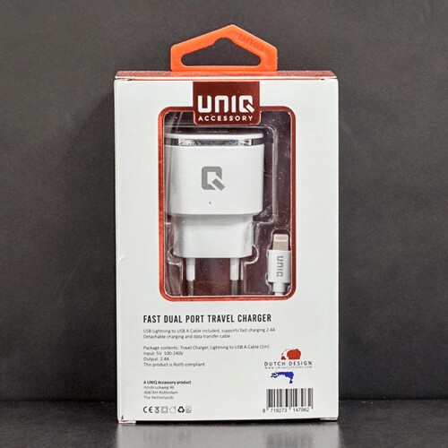 UNIQ Accessory Dual Port 2.4A travel charger - Apple Lightning Wit