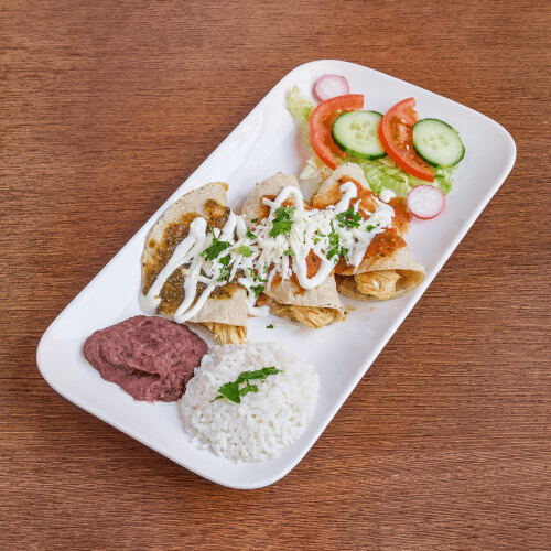 Enchiladas de maíz pollo