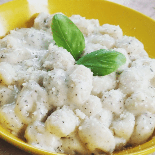 Gnocchi à la crème de truffe et saucisse