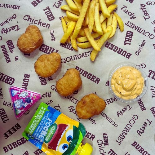 Niños box nuggets