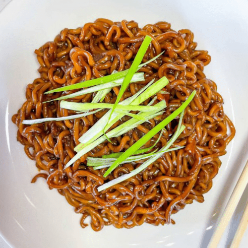 Chapagetti noodles met scampi