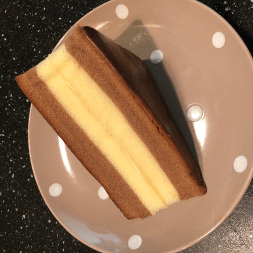 Chinese chocolate velvet cake