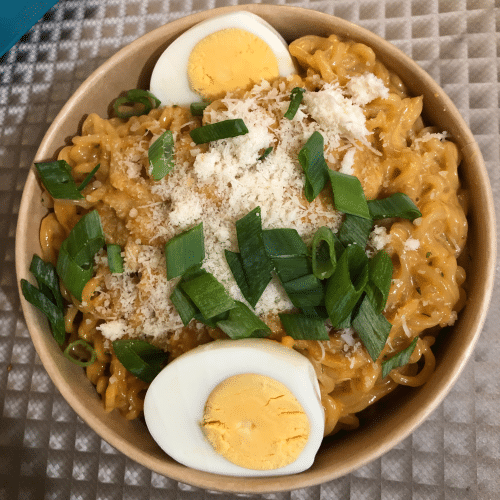 Creamy Toomba noodles (halal) pikant