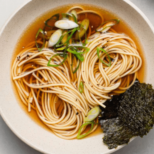 Japanse soy sauce ramen soup