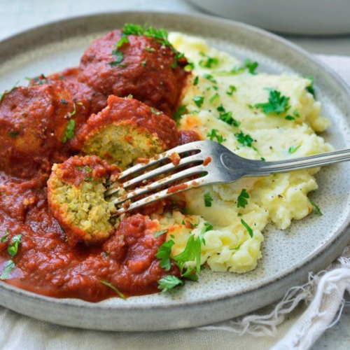 Vegetarische balletjes tomatensaus