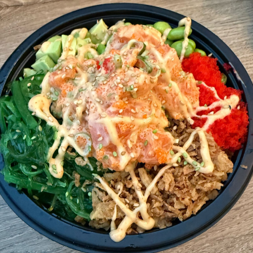 Poké spicy salmon