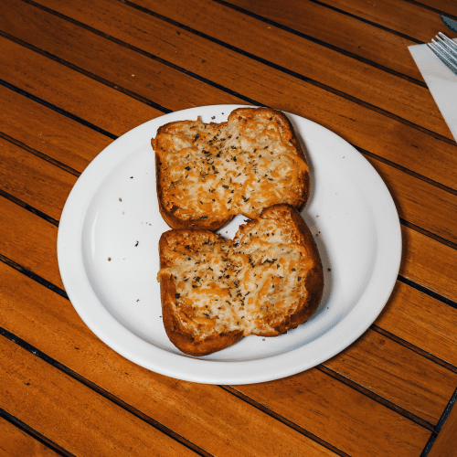 Lookbrood met kaas in de oven