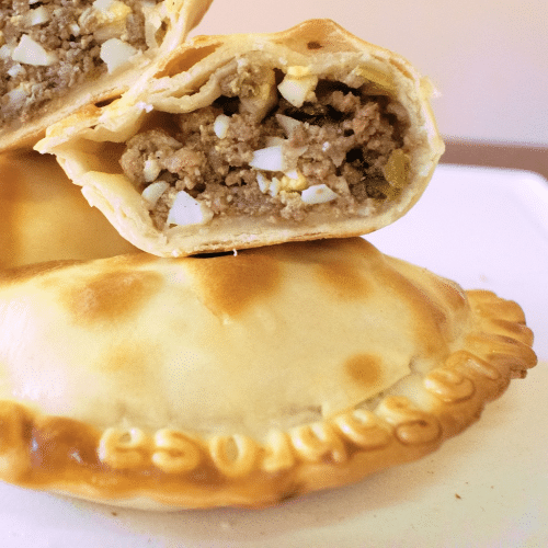 Mix Empanada (Chicken Fajita, Aubergin & Spinach, Chili Beef)