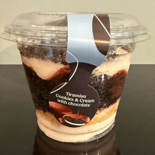 Tiramisu Cookies & Cream with chocolate