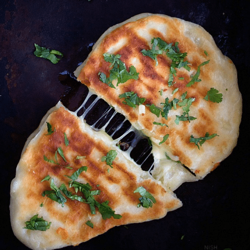 Cheese naan