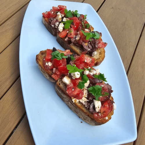 Bruschetta à la grecque
