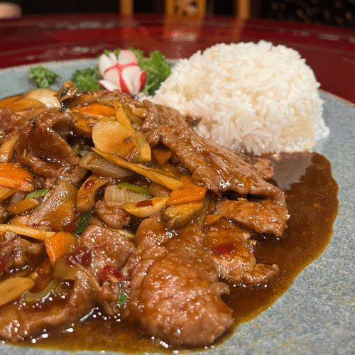 Plat de bœuf spéci maison piquant