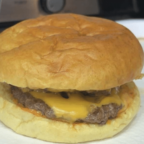 Smash cheeseburger