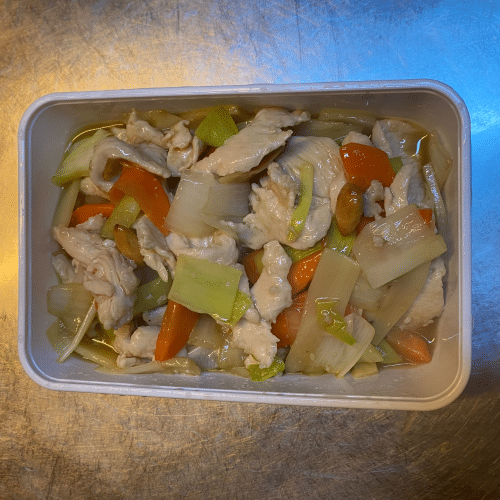 Kippenblokjes met amandelen