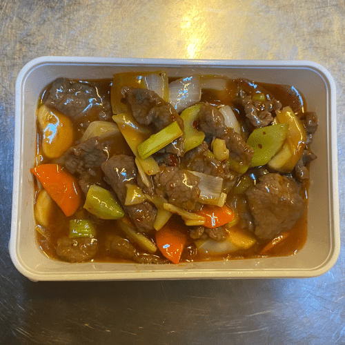 Rundslapjes in pikante saus