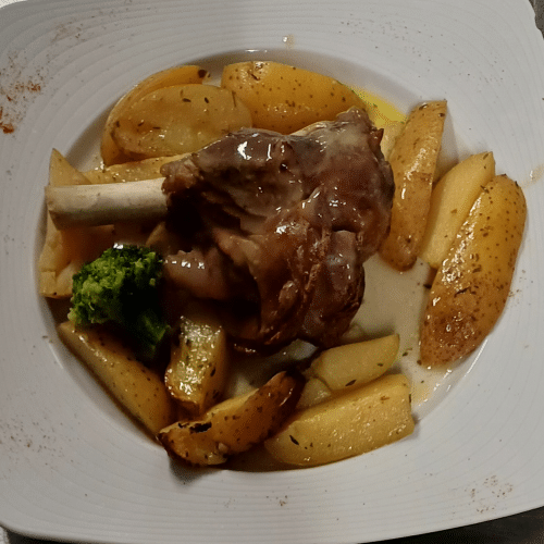 Lamsbout in de oven 'kotsi'