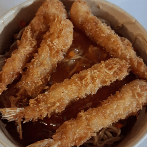 Scampi torpedo met noedels en sweet chili saus