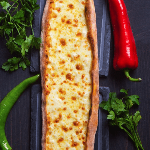 Peynirli pide( met kaas )