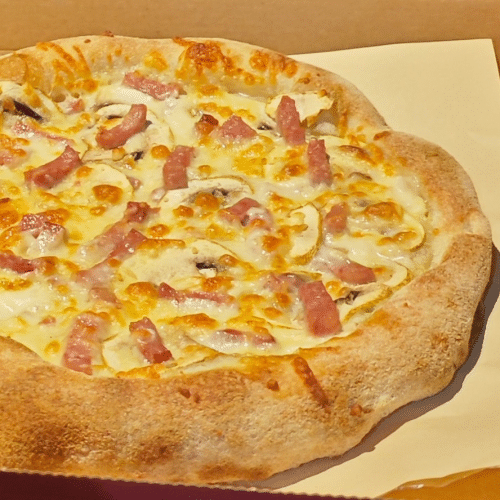 Pizza carbonara
