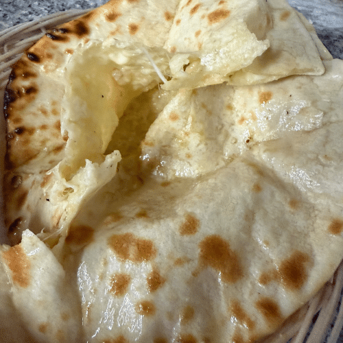 Cheese naan