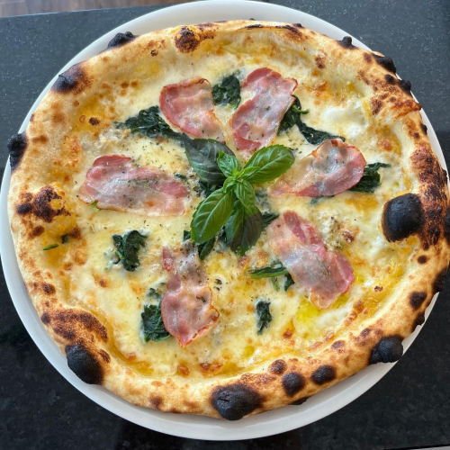 Pizza des Monats