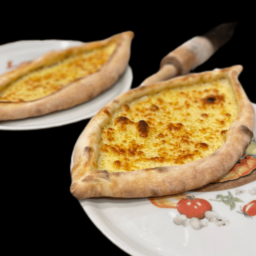 Pide mit Fetakäse
