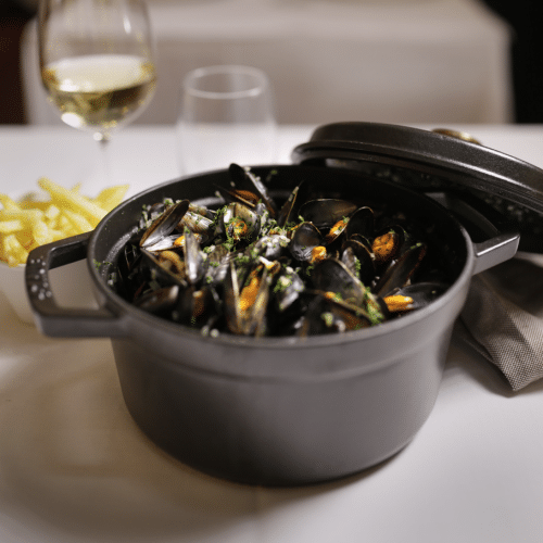 Pot de moules marinière ou à la crème