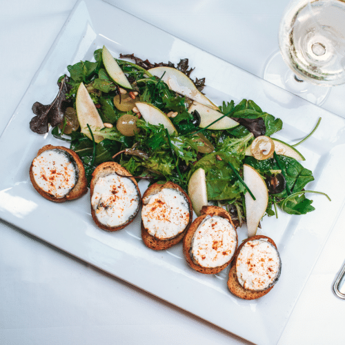 Salade de chèvre chaud aux fruits d'automne