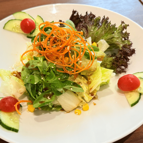 Gemischter Saisonsalat
